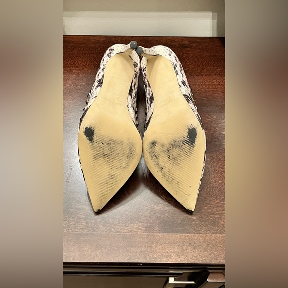 Steve Madden Proto-S Bone Snakeskin Heel with Studs - Picture 5 of 5